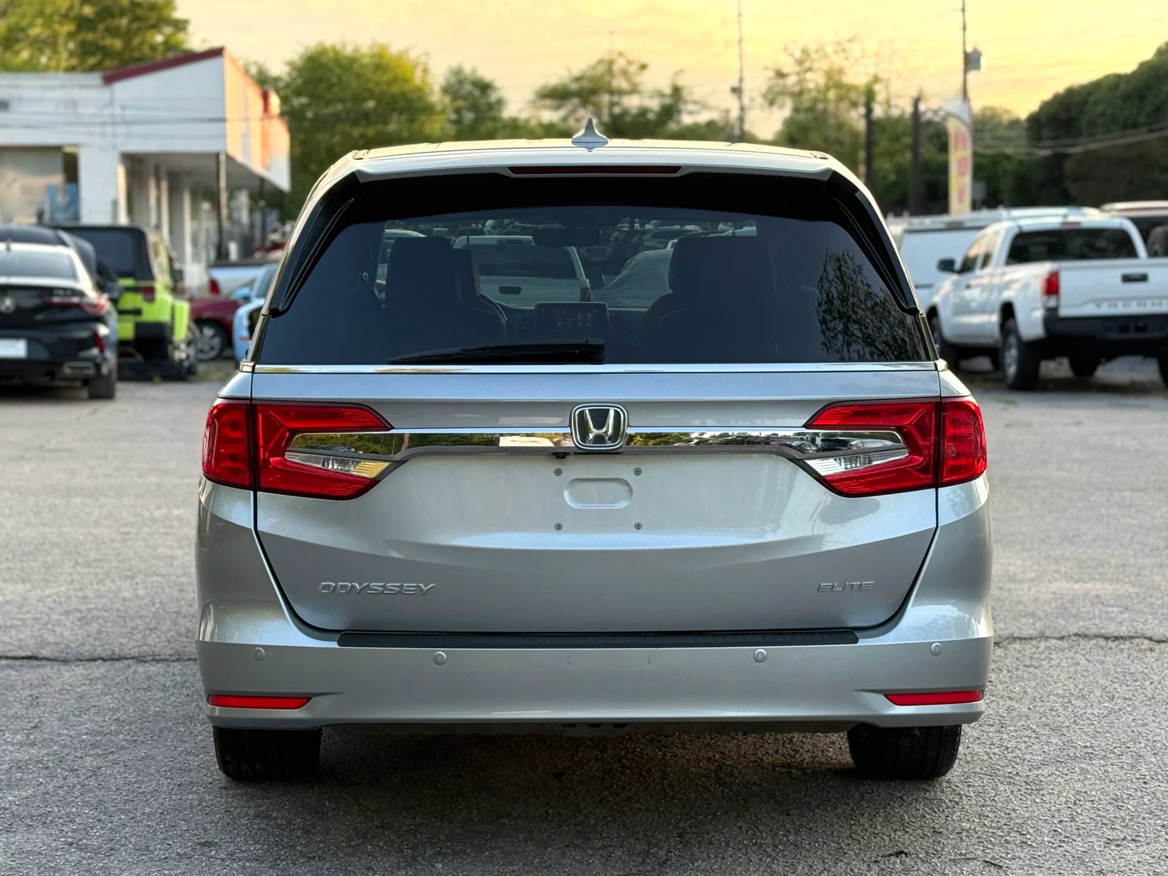 Used 2020 Honda Odyssey Elite image 6