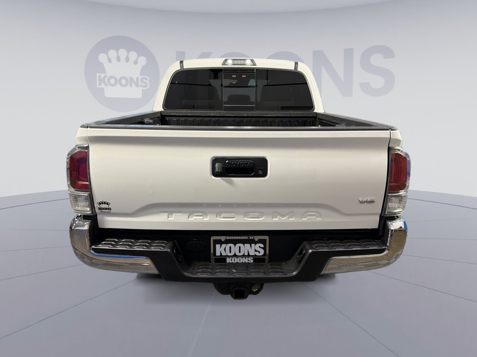 Used 2022 Toyota Tacoma TRD Off-Road AWD/4WD image 15