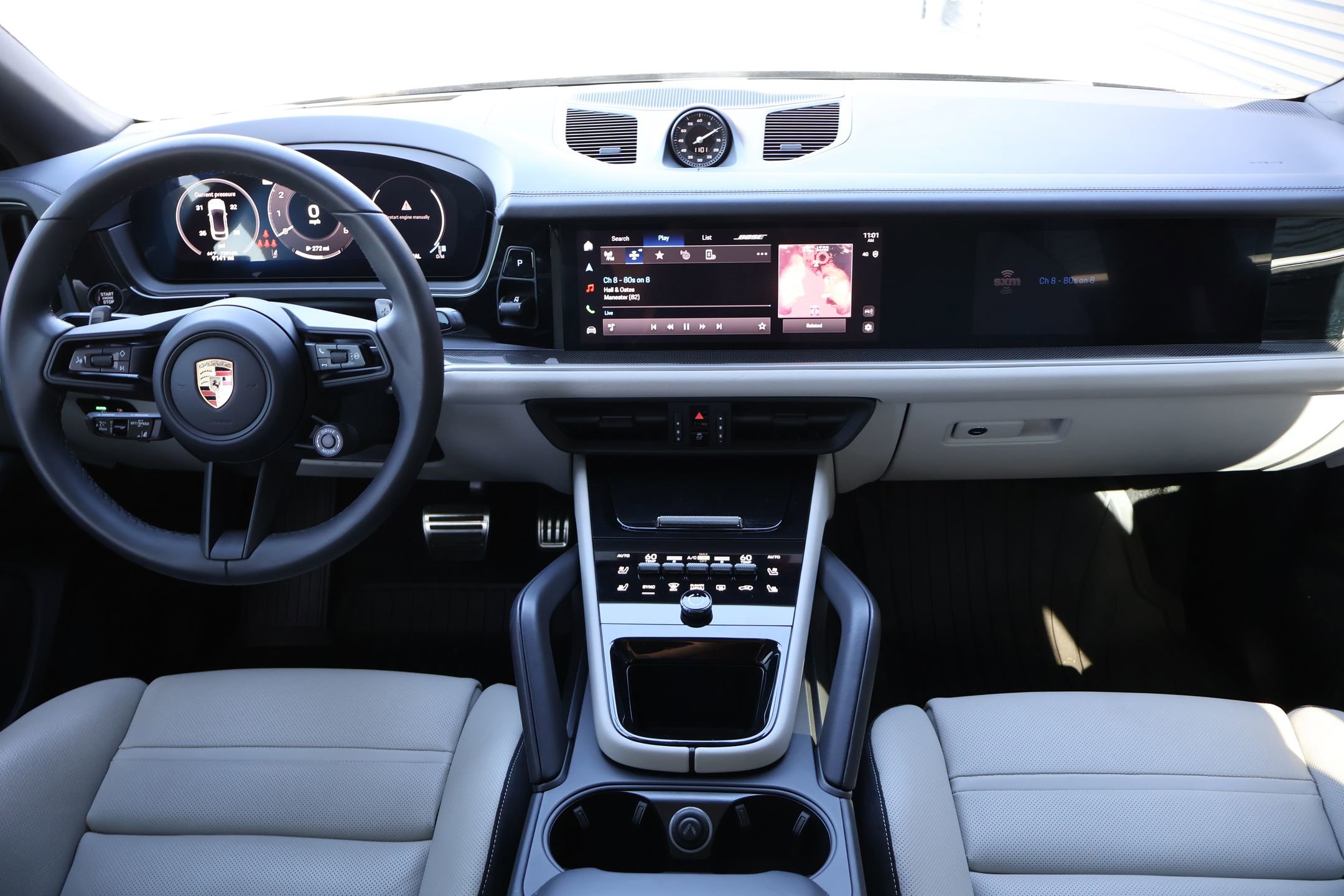 Used 2025 Porsche Cayenne S image 23