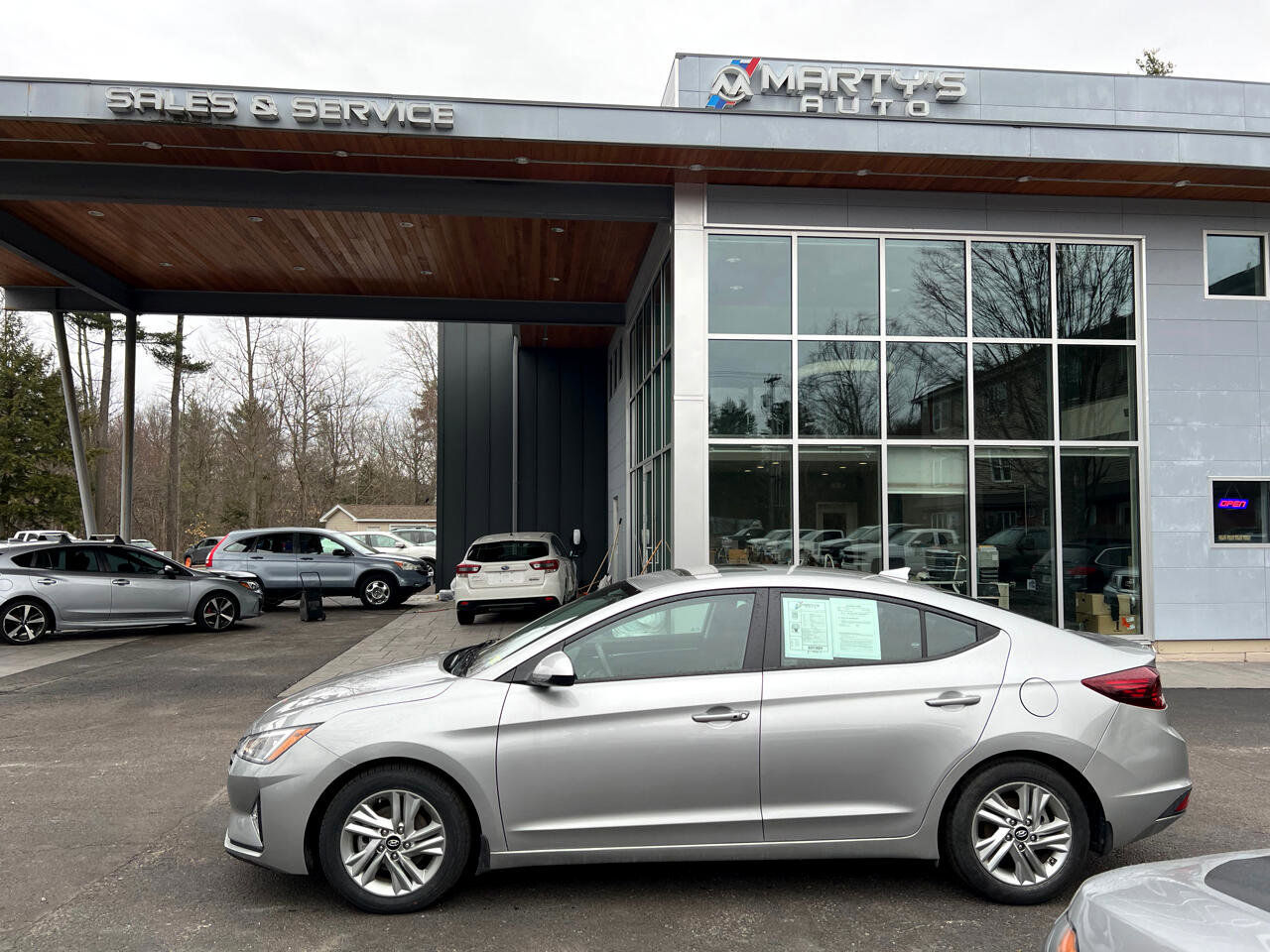 Used 2020 Hyundai Elantra Value Edition w/ Cargo Package (C1) image 2