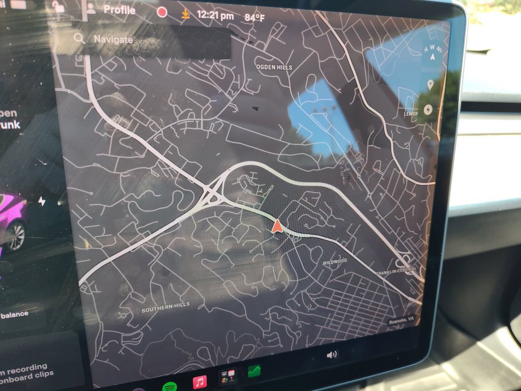 Used 2018 Tesla Model 3 Long Range RWD image 26
