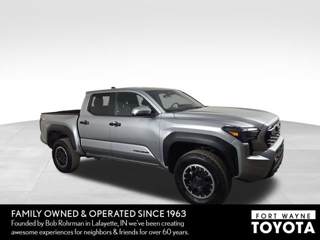 Used 2024 Toyota Tacoma TRD Off-Road AWD/4WD image 5