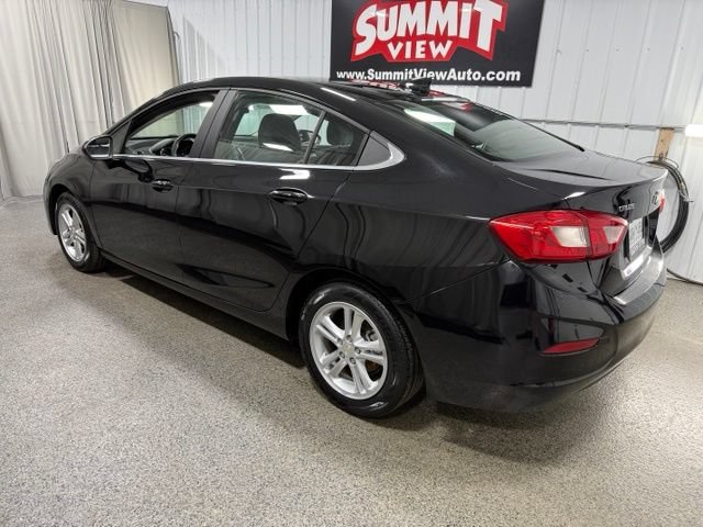 Used 2018 Chevrolet Cruze LT w/ Convenience Package FWD image 6