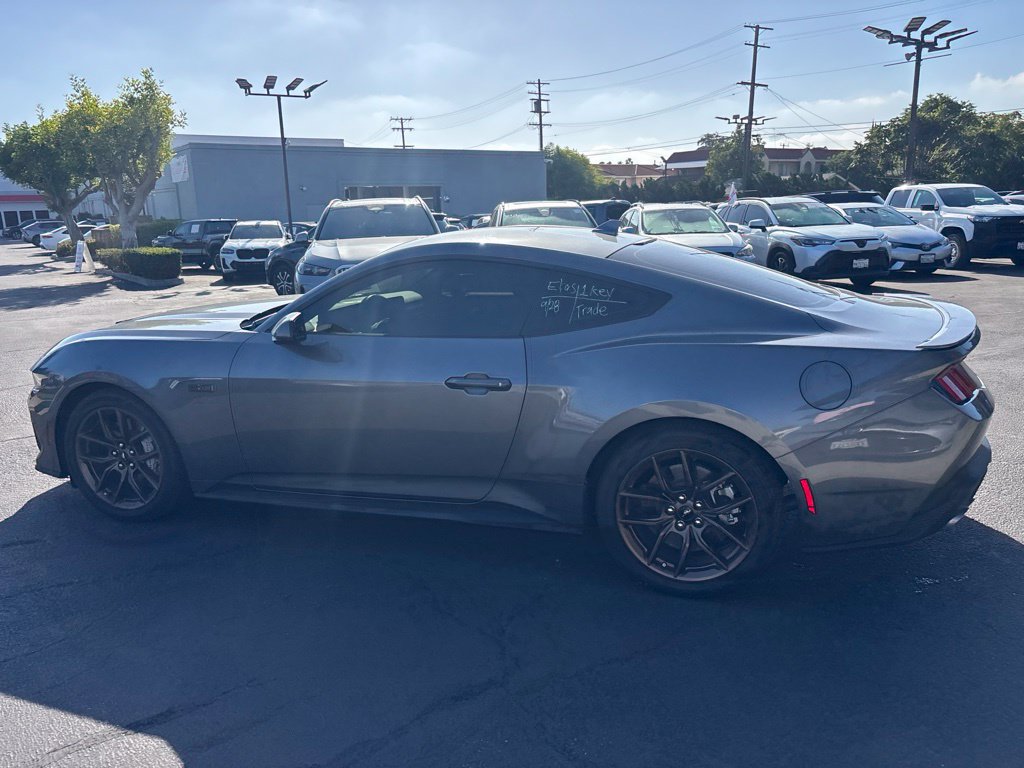 Used 2025 Ford Mustang GT Premium RWD image 7