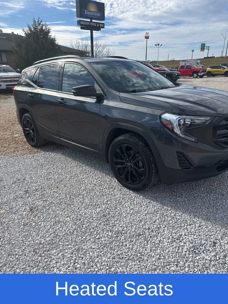 Used 2020 GMC Terrain SLE w/ Driver Convenience Package image 2