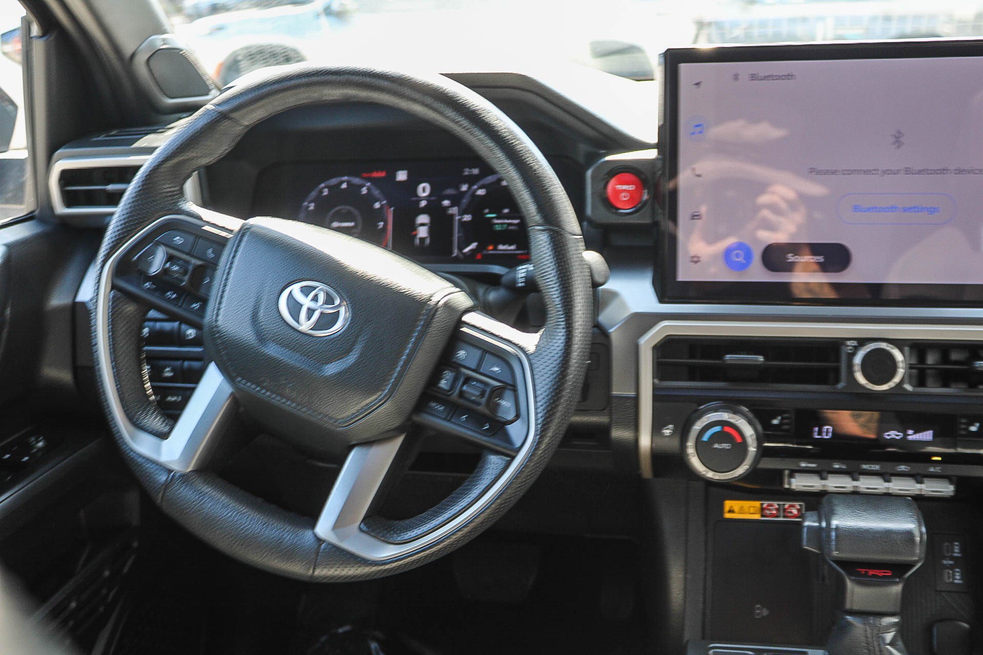 Used 2024 Toyota Tacoma TRD Off-Road w/ TRD Off Road Upgrade Package AWD/4WD image 15