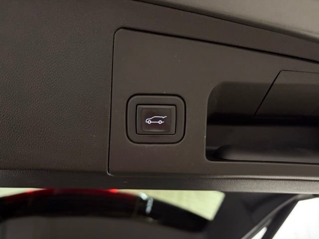 Used 2024 Cadillac XT5 Premium Luxury w/ LPO, Floor Liner Package AWD/4WD image 11