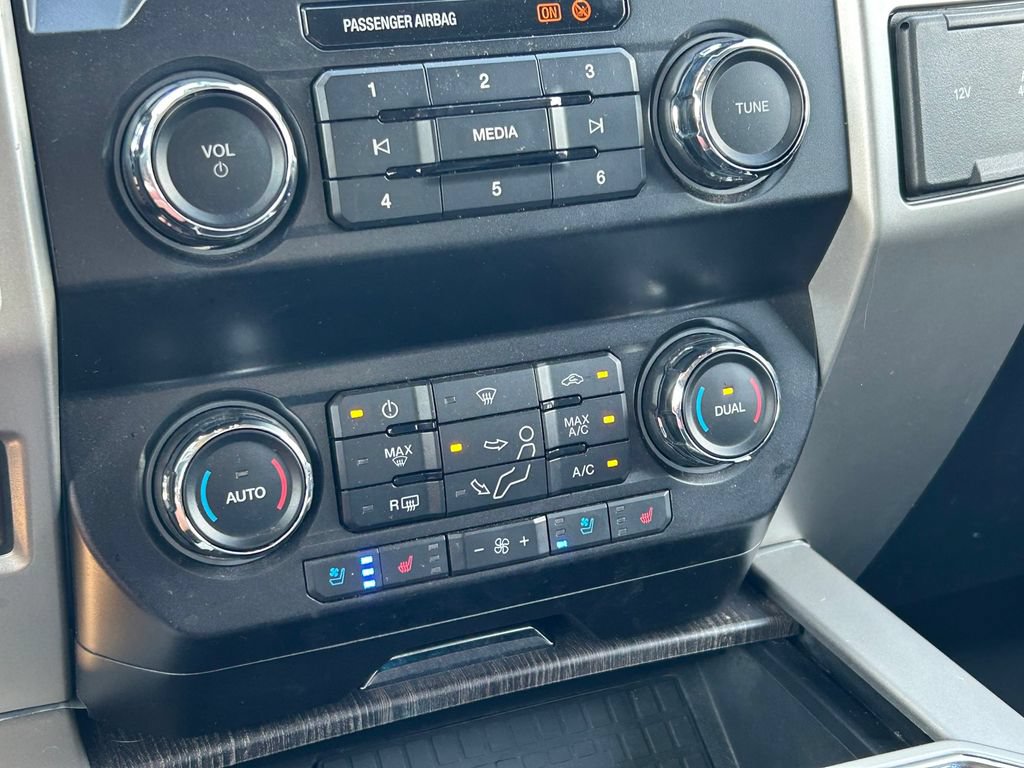 Used 2021 Ford F250 Lariat w/ Tremor Off-Road Package AWD/4WD image 32