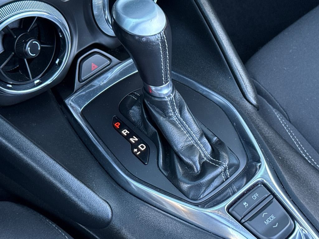Used 2020 Chevrolet Camaro LT image 20