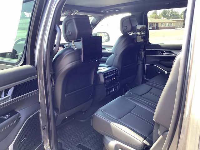 New 2025 Jeep Wagoneer Series II image 27