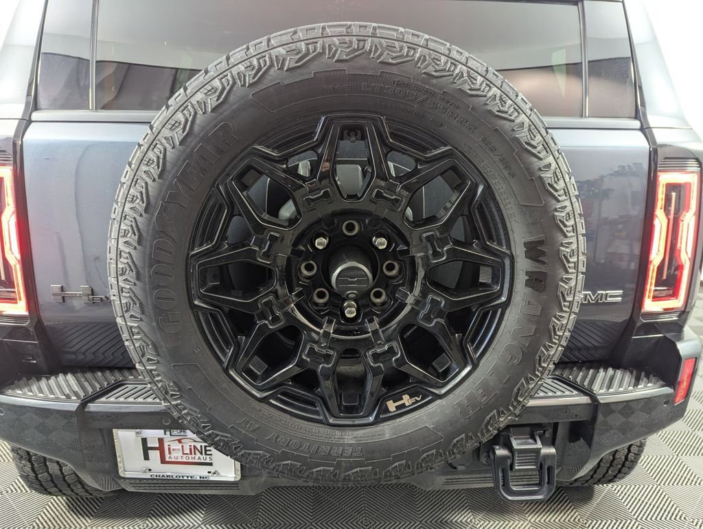 Used 2025 GMC Hummer EV 3X w/ LPO, Cargo Utility Package image 26