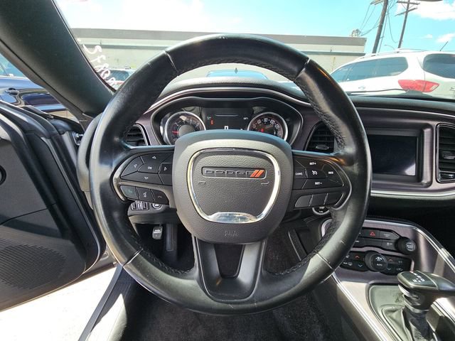 Used 2018 Dodge Challenger SXT RWD image 6