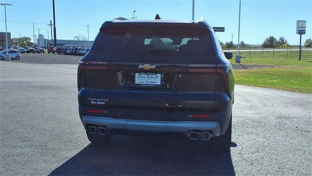 New 2026 Chevrolet Traverse LT w/ Sun and Wheel Package image 7