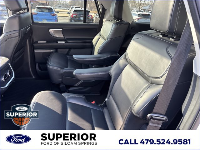 Used 2025 Ford Expedition Platinum image 20
