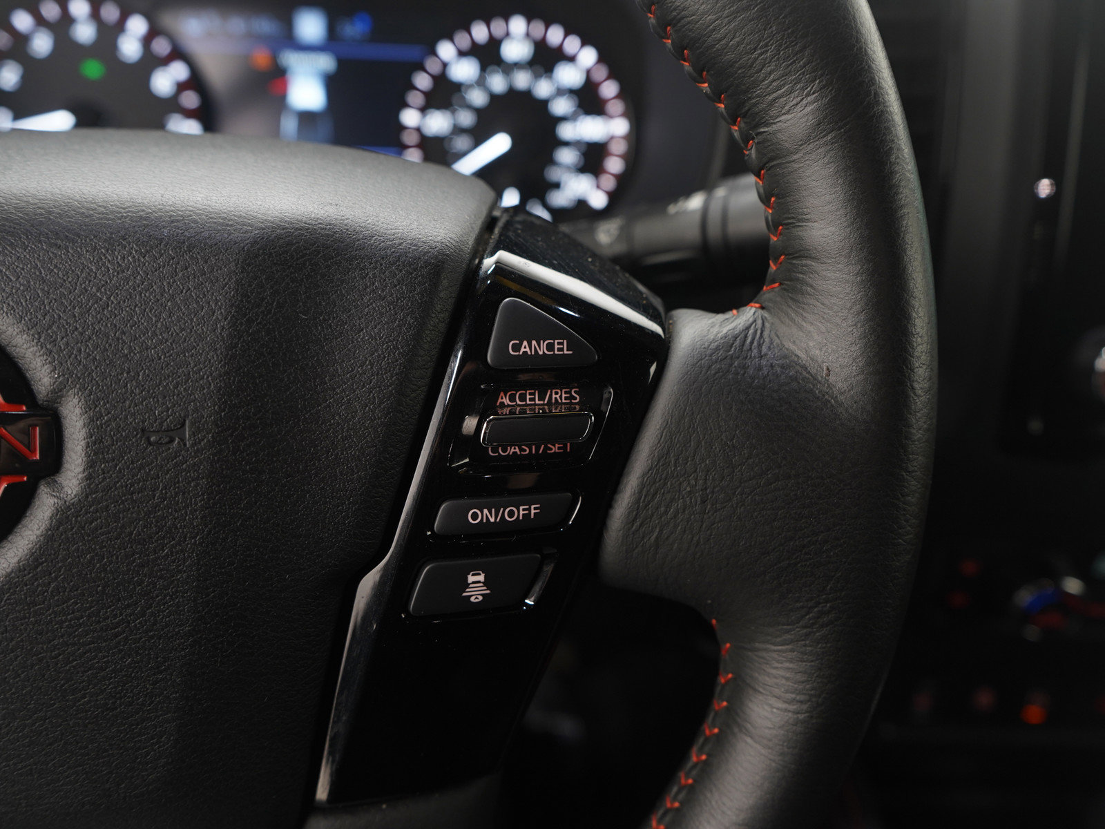 Used 2024 Nissan Frontier PRO-4X w/ Pro Convenience Package image 28