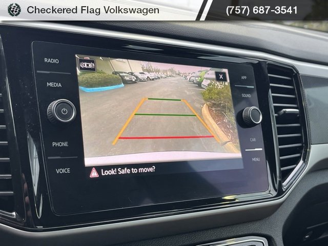 Used 2022 Volkswagen Atlas Cross Sport SE image 38