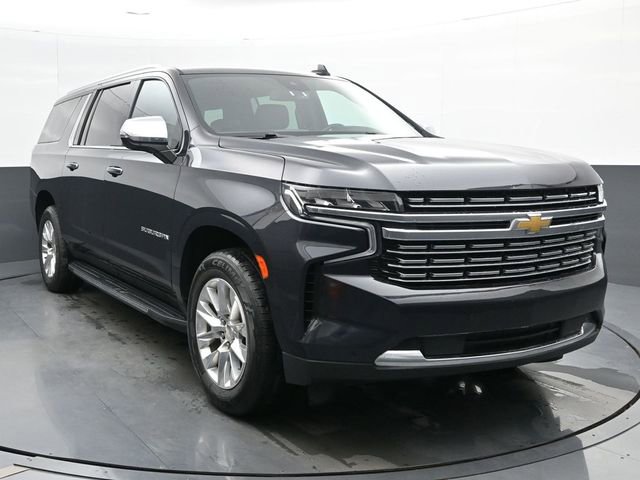 Used 2023 Chevrolet Suburban Premier RWD image 2