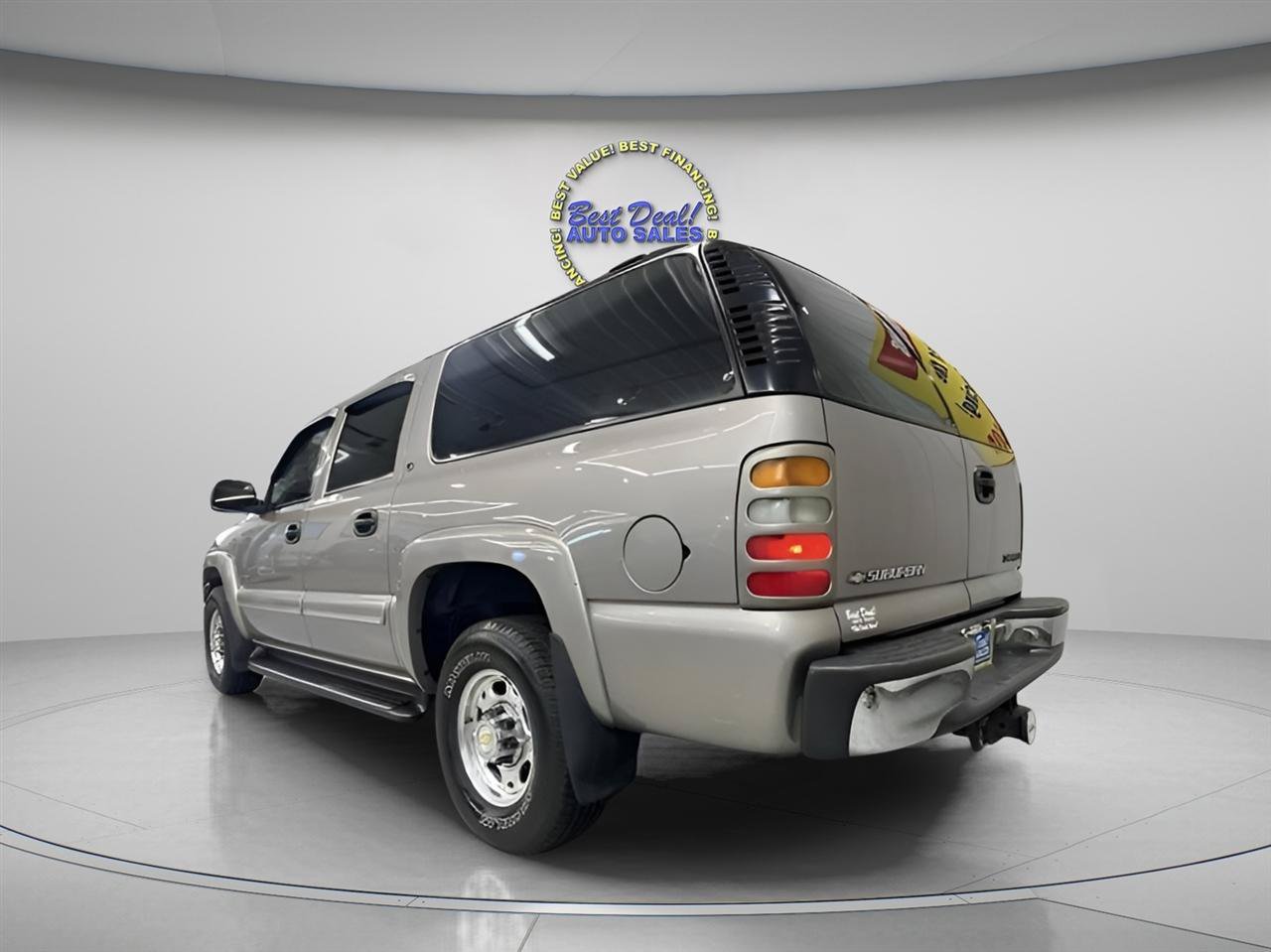 Used 2000 Chevrolet Suburban 2500 LS w/ LS Preferred Equipment Group AWD/4WD image 3