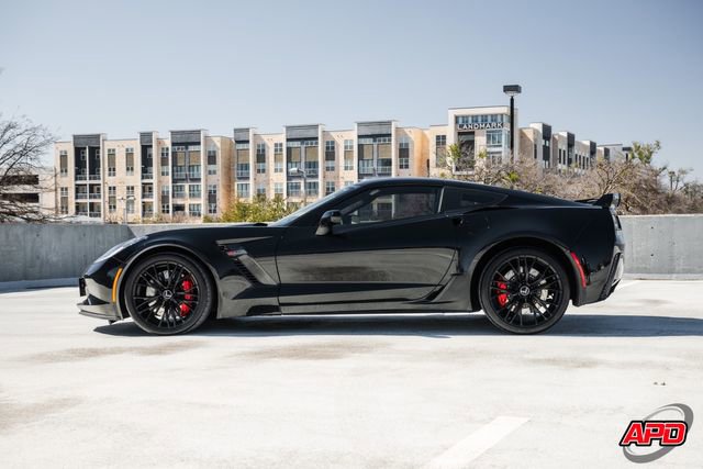 Used 2015 Chevrolet Corvette Z06 w/ 3LZ Preferred Equipment Group image 62