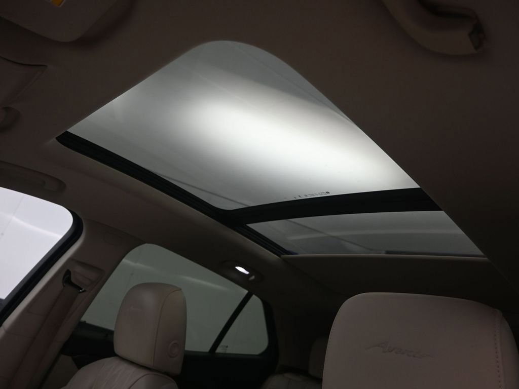 Used 2023 Buick Envision Avenir image 27