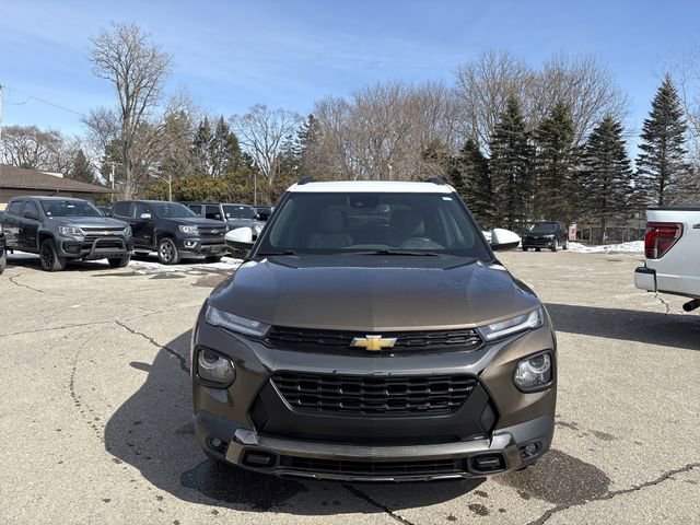 Used 2021 Chevrolet TrailBlazer ACTIV w/ Sun and Liftgate Package AWD/4WD image 2