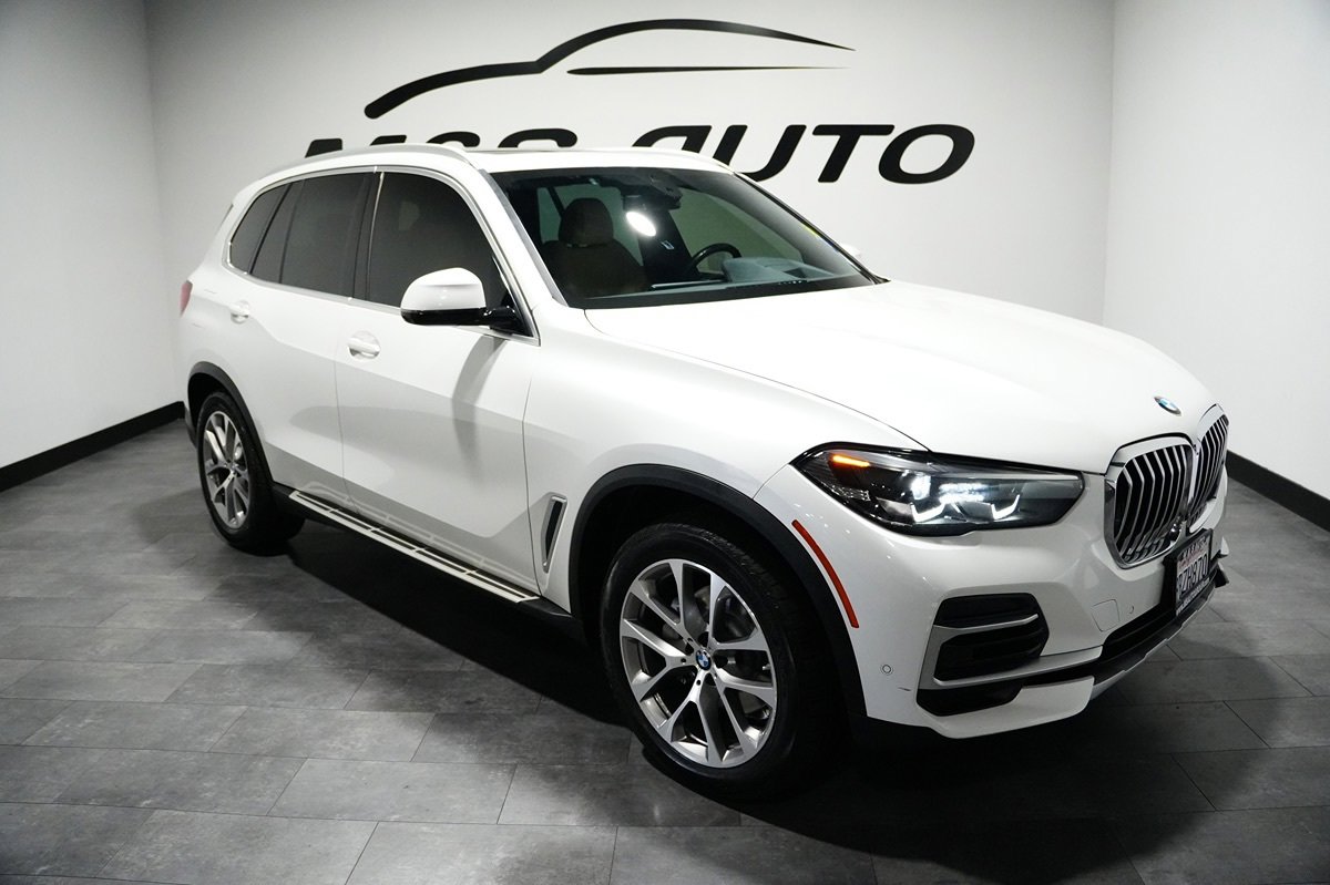 Used 2022 BMW X5 xDrive40i w/ Premium Package image 6