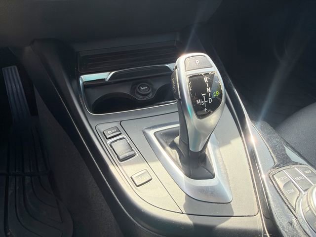 Used 2018 BMW 230i Convertible RWD image 29