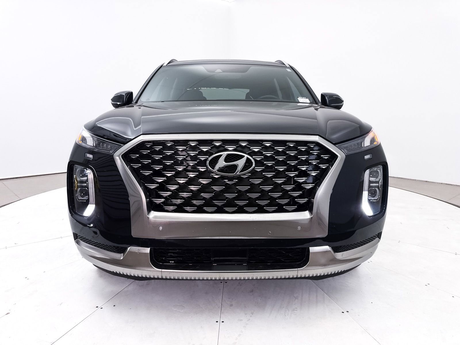 Used 2022 Hyundai Palisade Calligraphy w/ Cargo Package FWD image 16