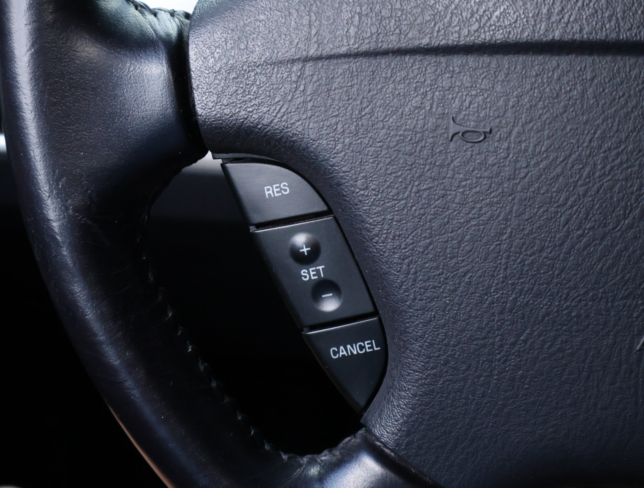 Used 2003 Ford Thunderbird RWD image 13