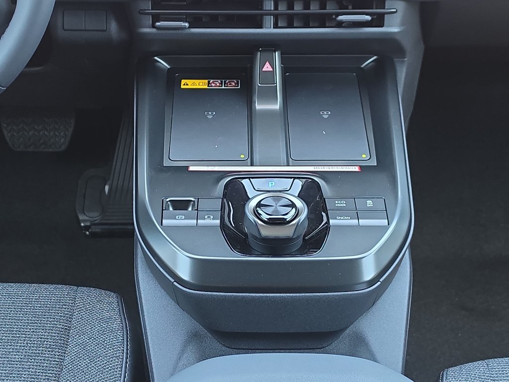 New 2026 Toyota bZ FWD image 25