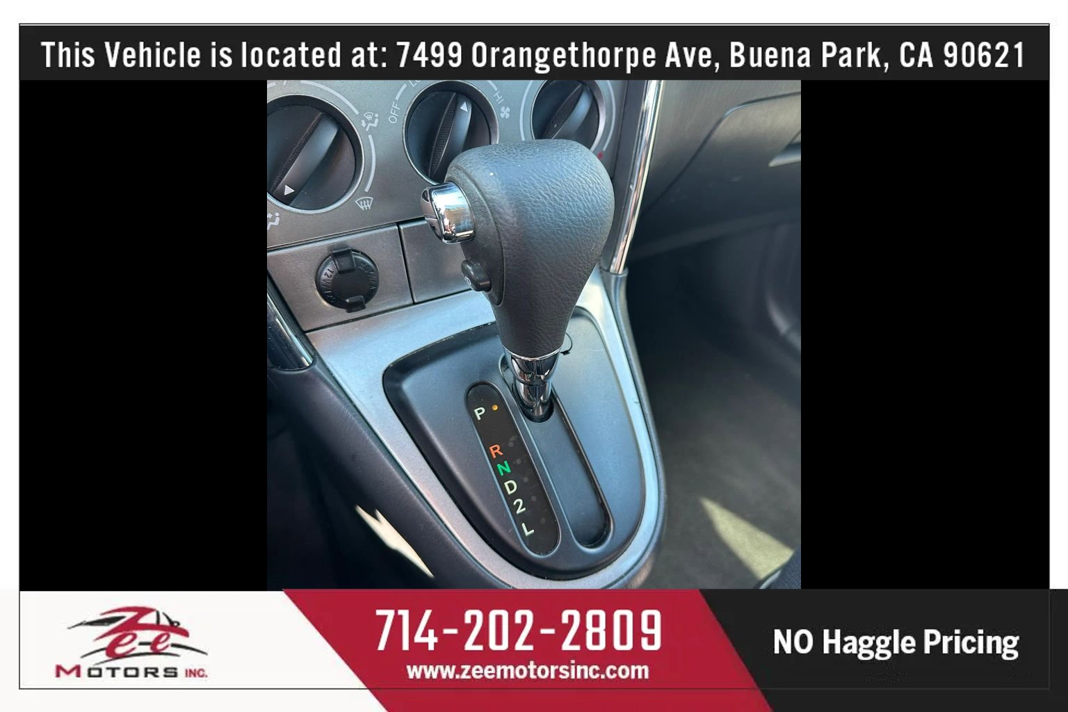 Used 2005 Toyota Matrix XR FWD image 35