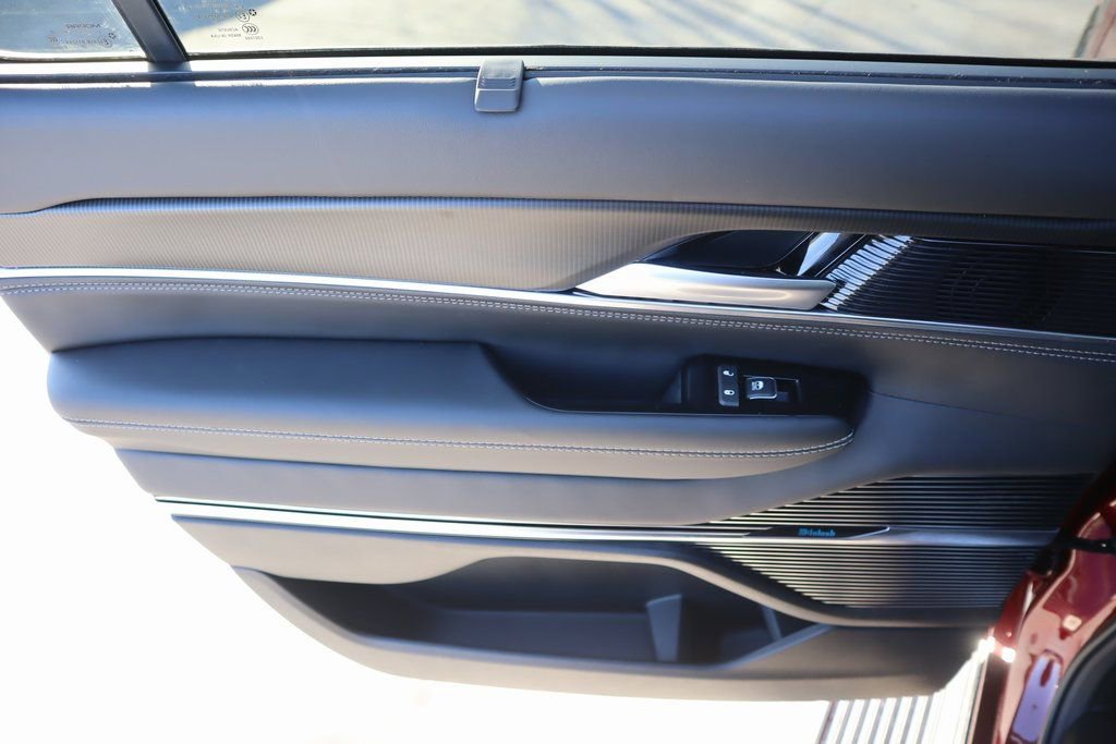 New 2026 Jeep Grand Wagoneer Summit w/ Premium Group III image 19