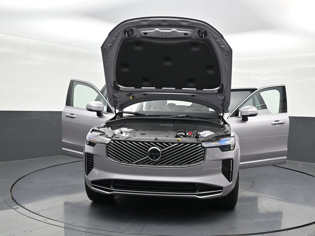 New 2026 Volvo XC90 B6 Plus w/ Protection Package Premier AWD/4WD image 34