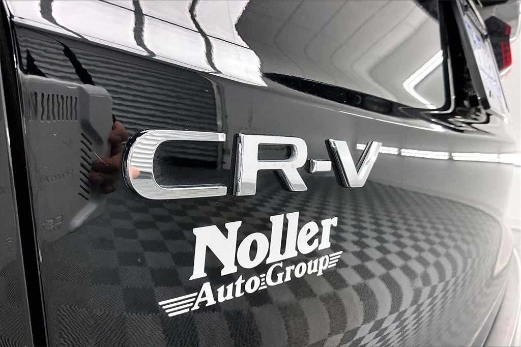 Used 2025 Honda CR-V EX-L image 8