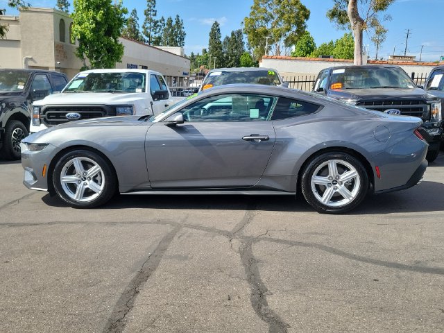 Used 2026 Ford Mustang Coupe RWD image 26
