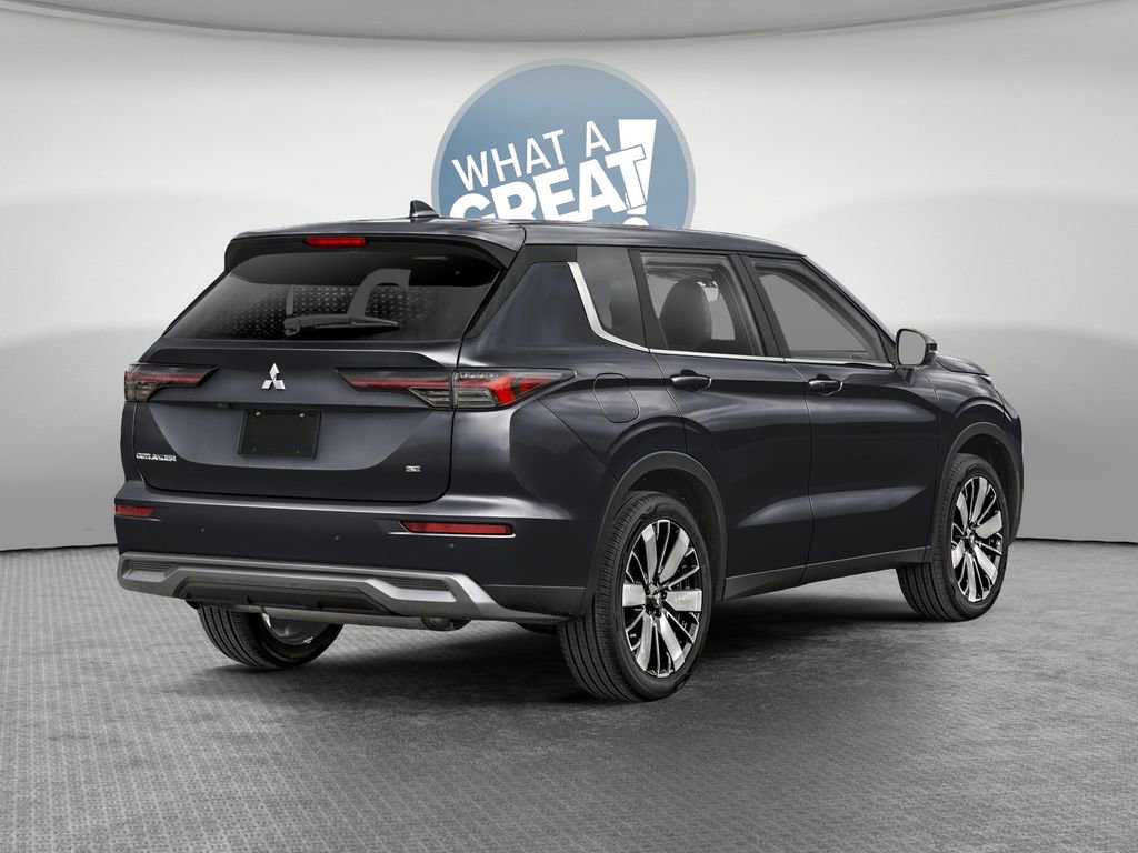 New 2026 Mitsubishi Outlander LE AWD/4WD image 2