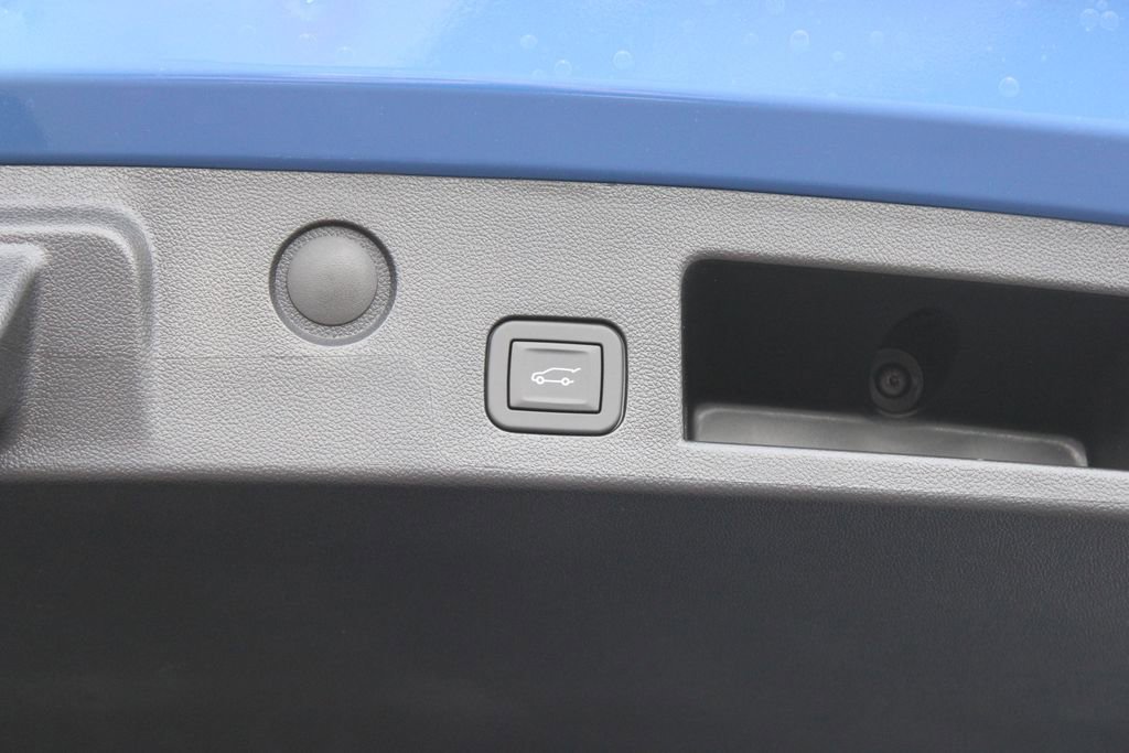 New 2026 Chevrolet Equinox RS FWD image 16