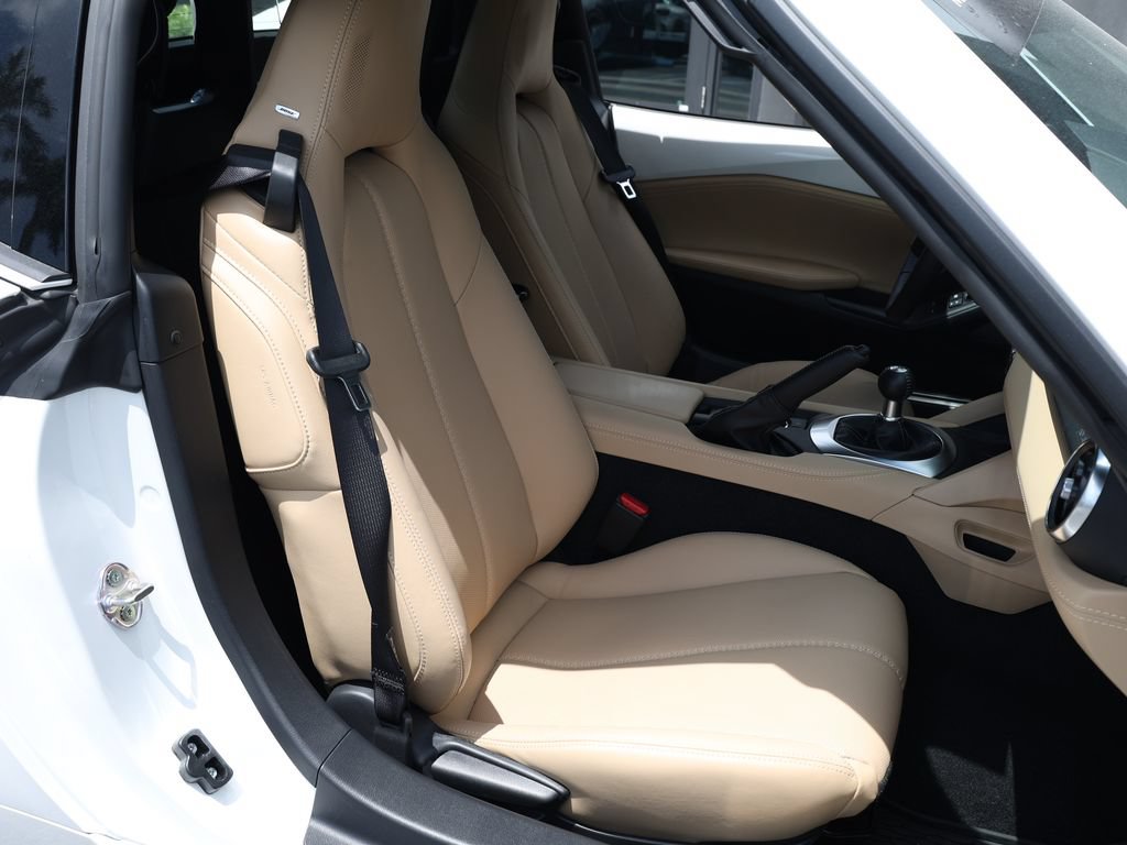 Certified 2025 MAZDA MX-5 Miata RF Grand Touring w/ Weather Package RWD image 15