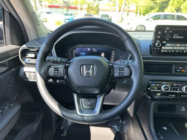 Certified 2025 Honda Pilot Elite image 13