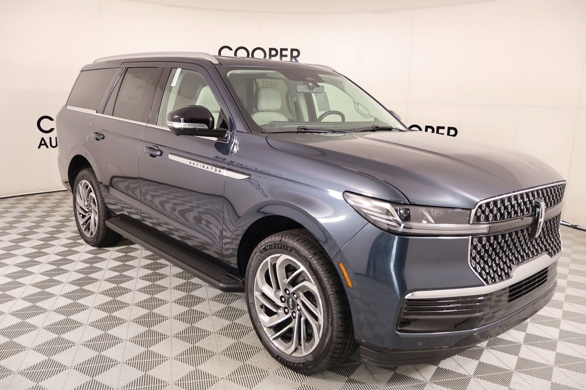 New 2026 Lincoln Navigator Premiere