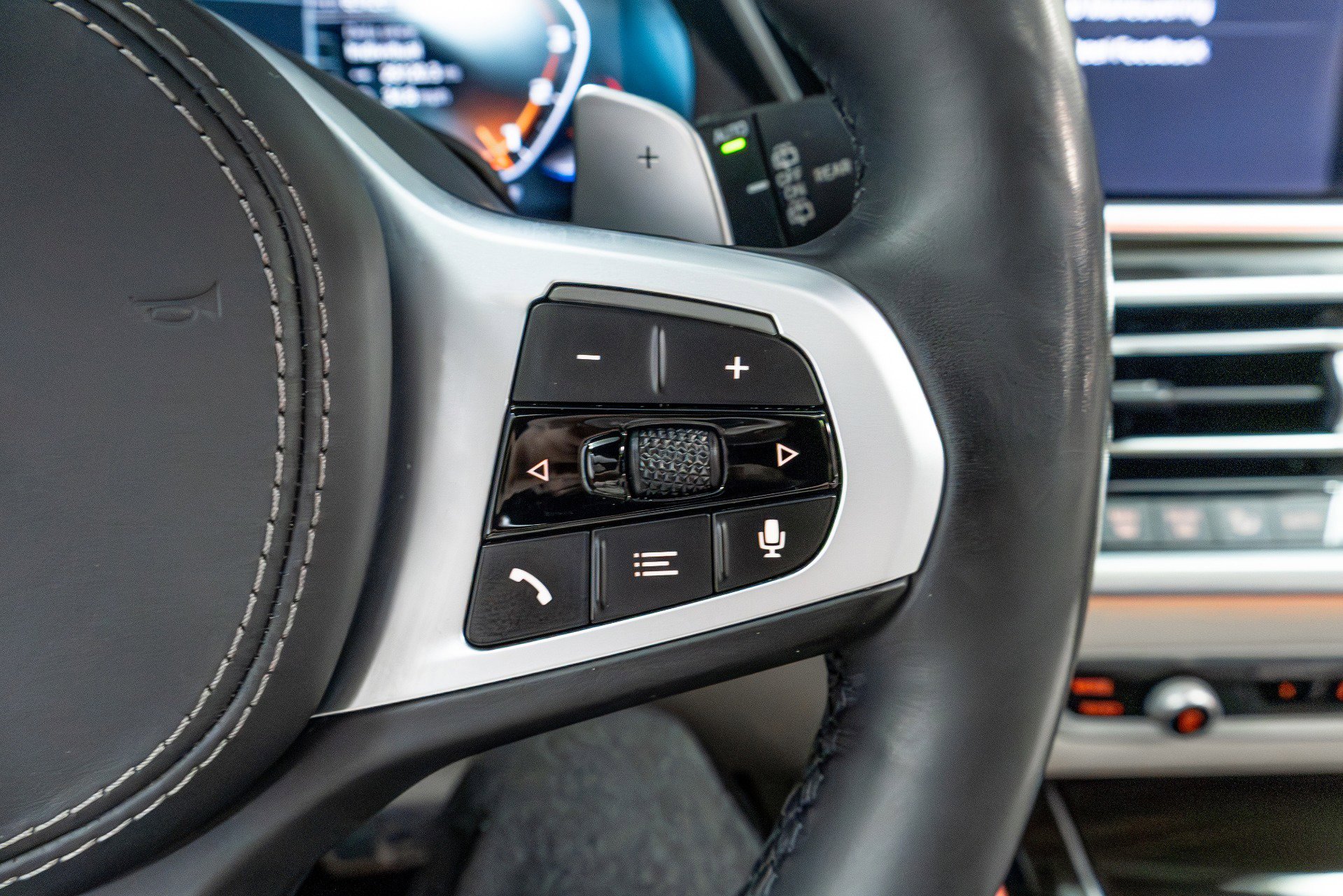 Used 2021 BMW X7 M50i image 69