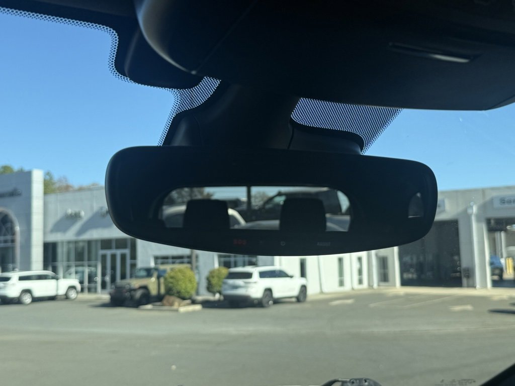 Used 2024 Dodge Durango GT image 27