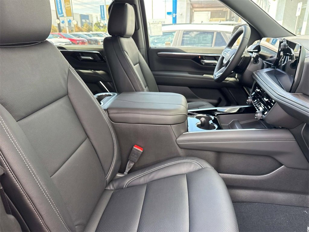 New 2026 Chevrolet Suburban LS image 34
