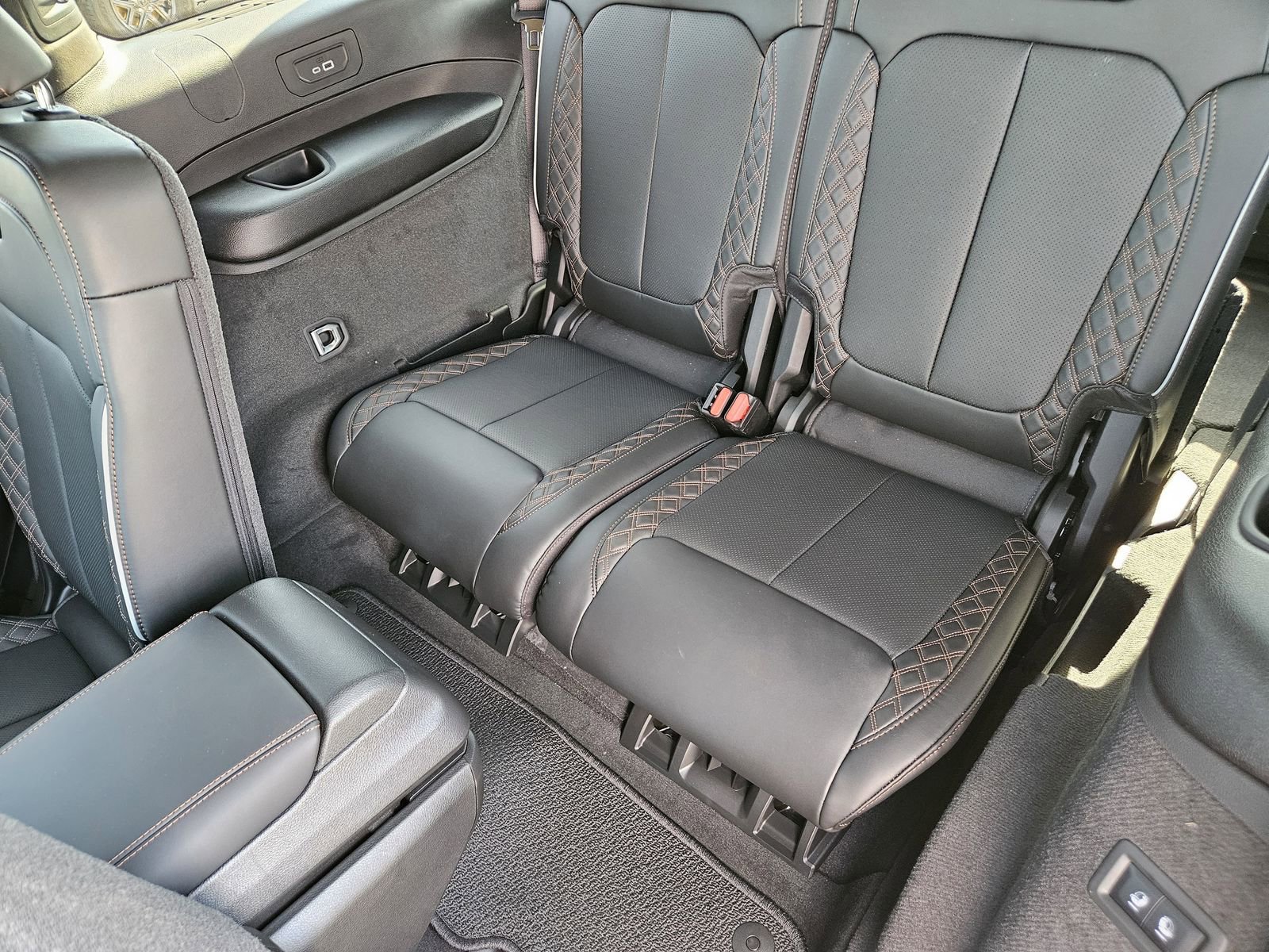 New 2026 Jeep Grand Cherokee L Summit w/ Obsidian Package image 29