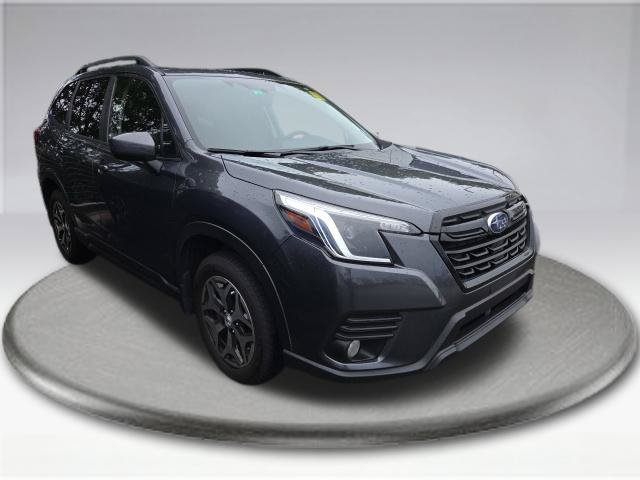 Certified 2023 Subaru Forester Premium AWD/4WD image 3