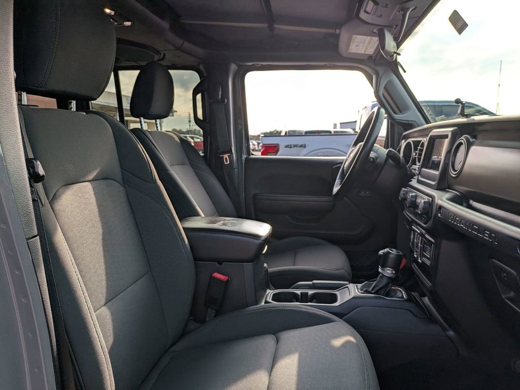 Used 2020 Jeep Wrangler Unlimited Sport S image 31