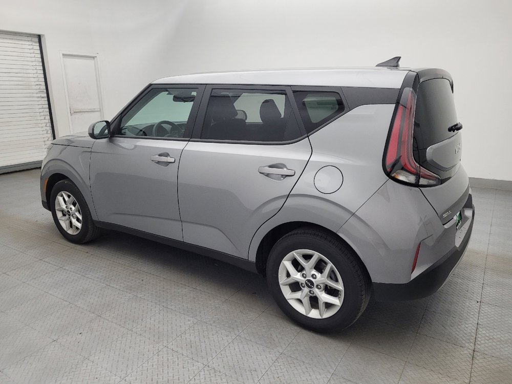 Used 2025 Kia Soul S image 3