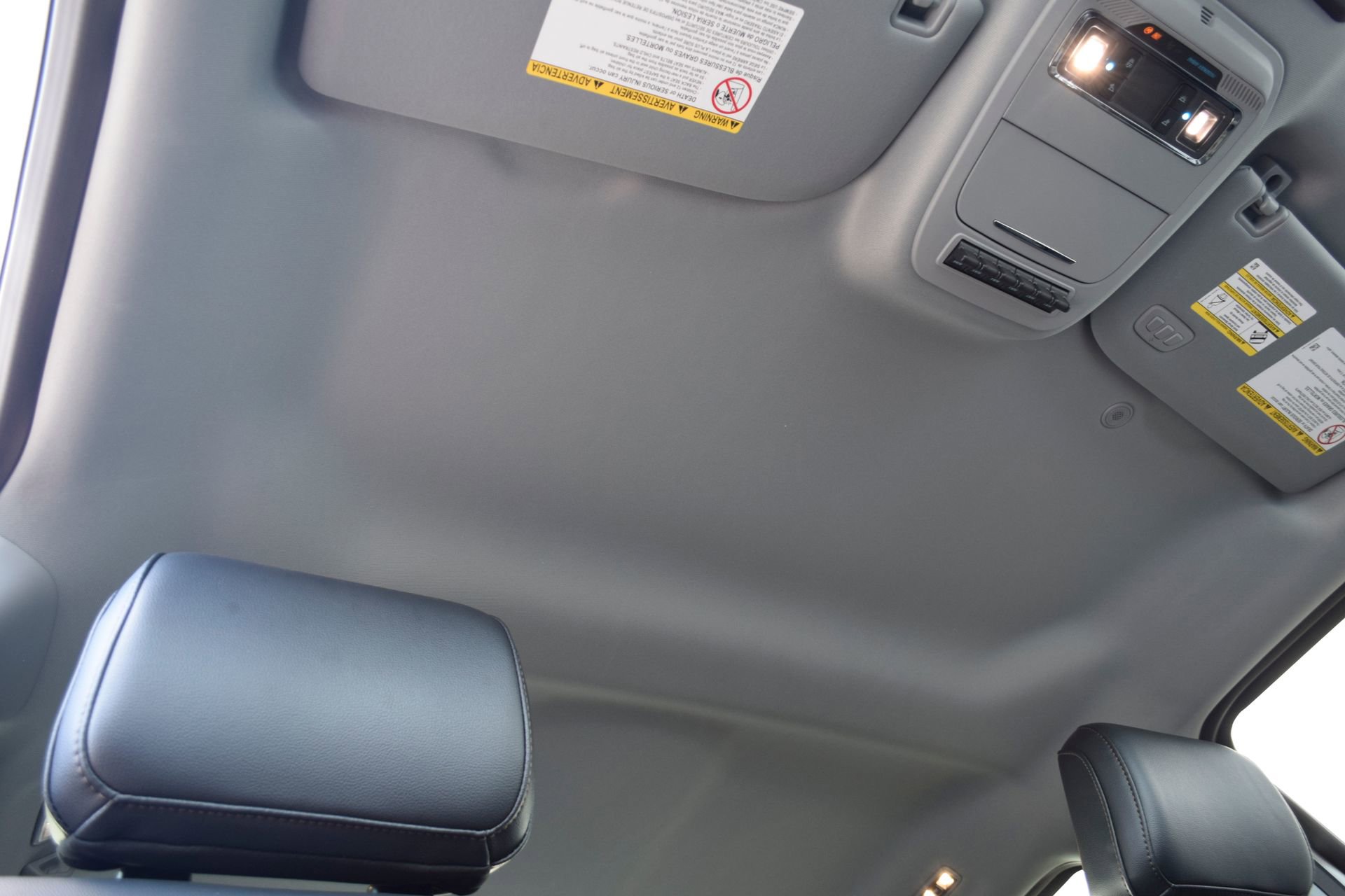 Used 2025 Ford F350 Lariat w/ FX4 Off-Road Package image 24