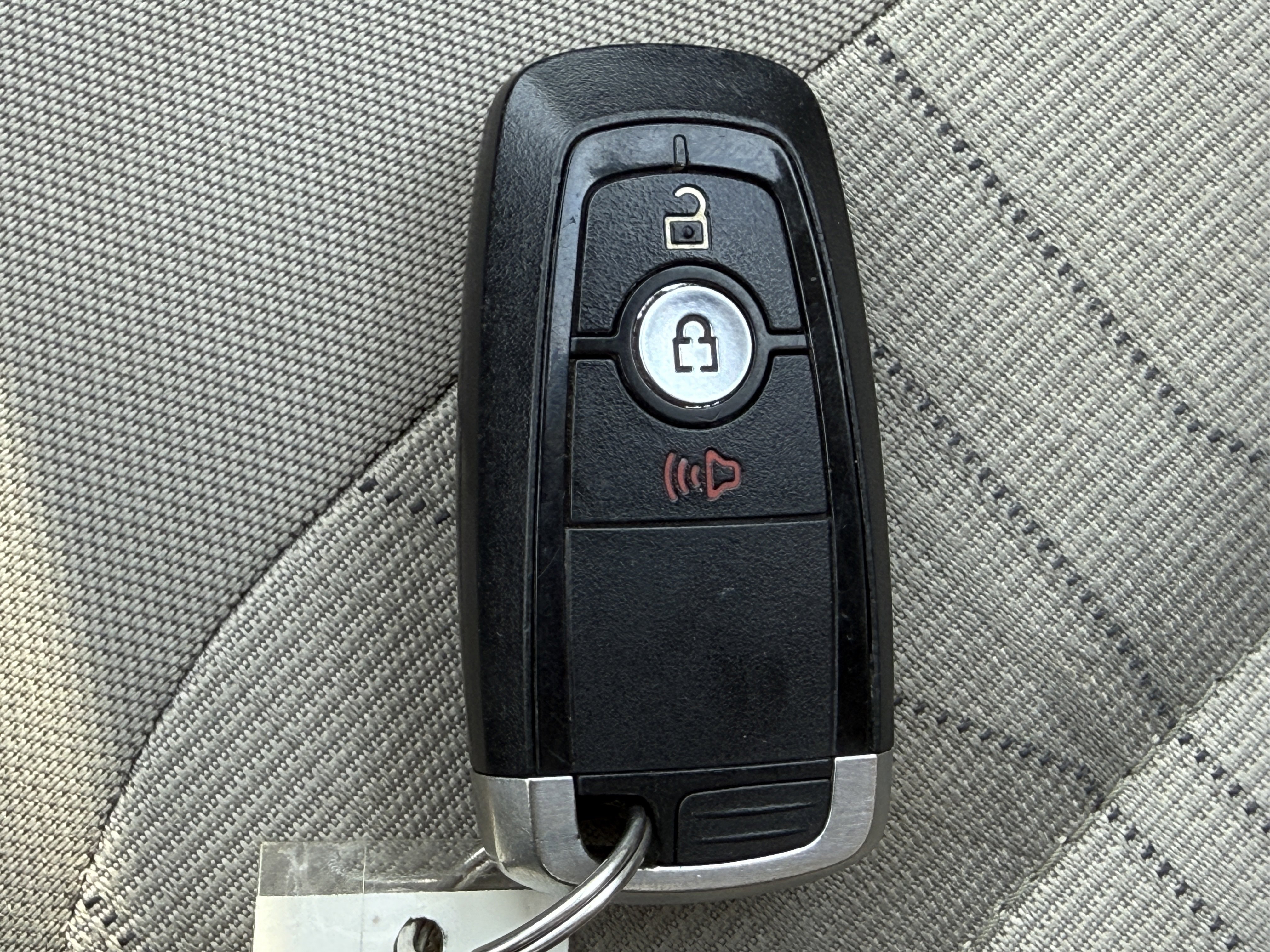 Used 2019 Ford EcoSport SE w/ SE Convenience Package FWD image 32
