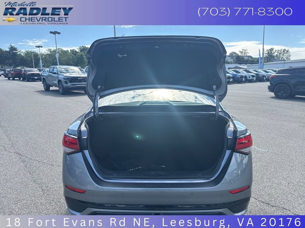 Used 2024 Nissan Sentra SR w/ SR Premium Package image 10